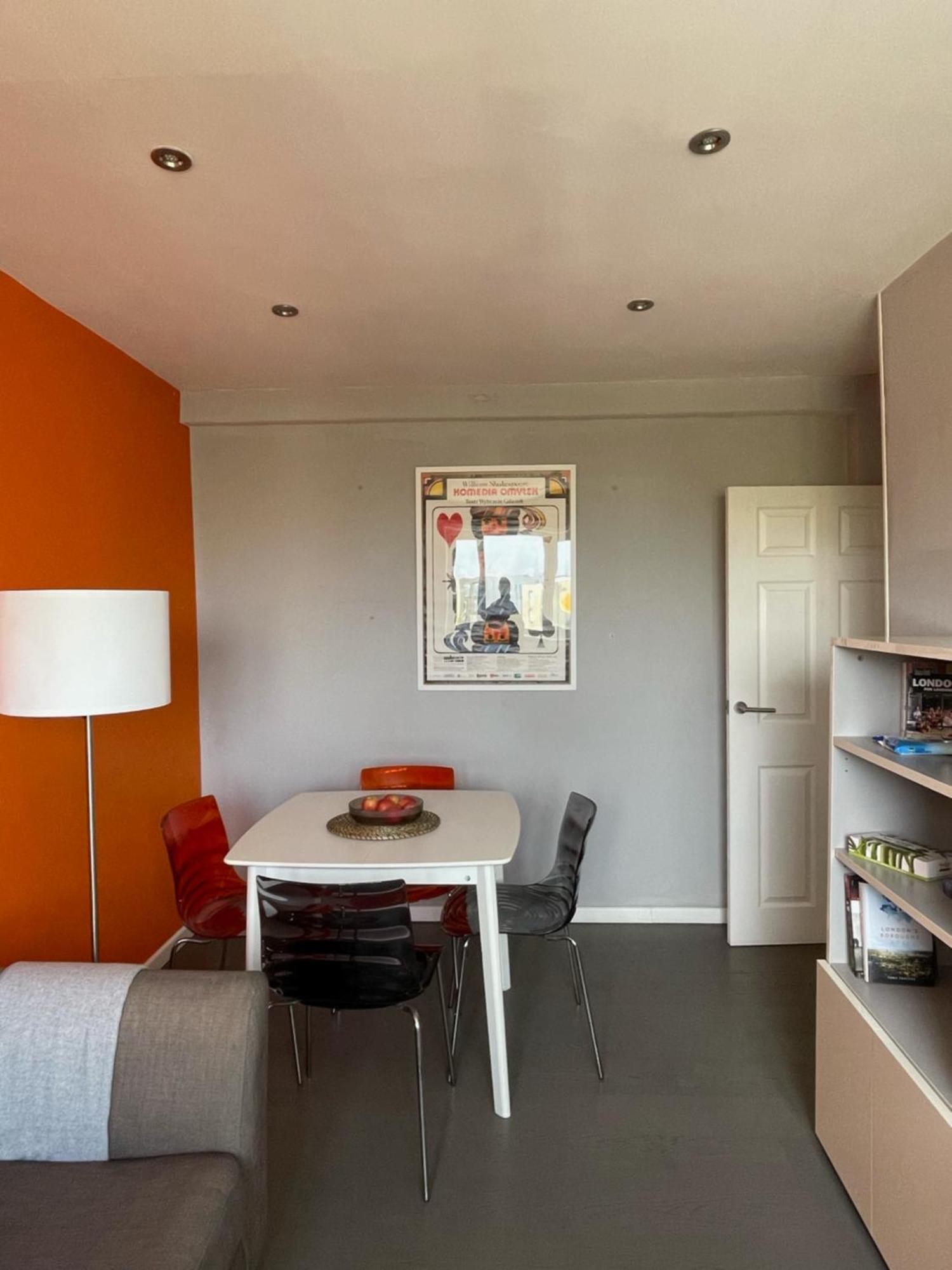 Top Floor 1 Bedroom Apartment With Views Over Лондон Экстерьер фото